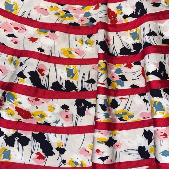 Diane von Furstenberg Silk Fit & Flare Dress | Red & Floral Stripe | Size 0 - Picture 10 of 11